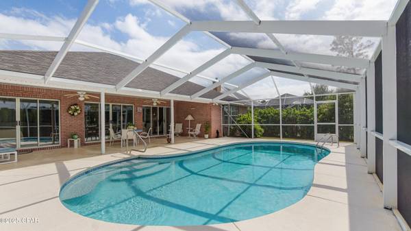 94 Hombre CIR, Panama City Beach, FL 32407