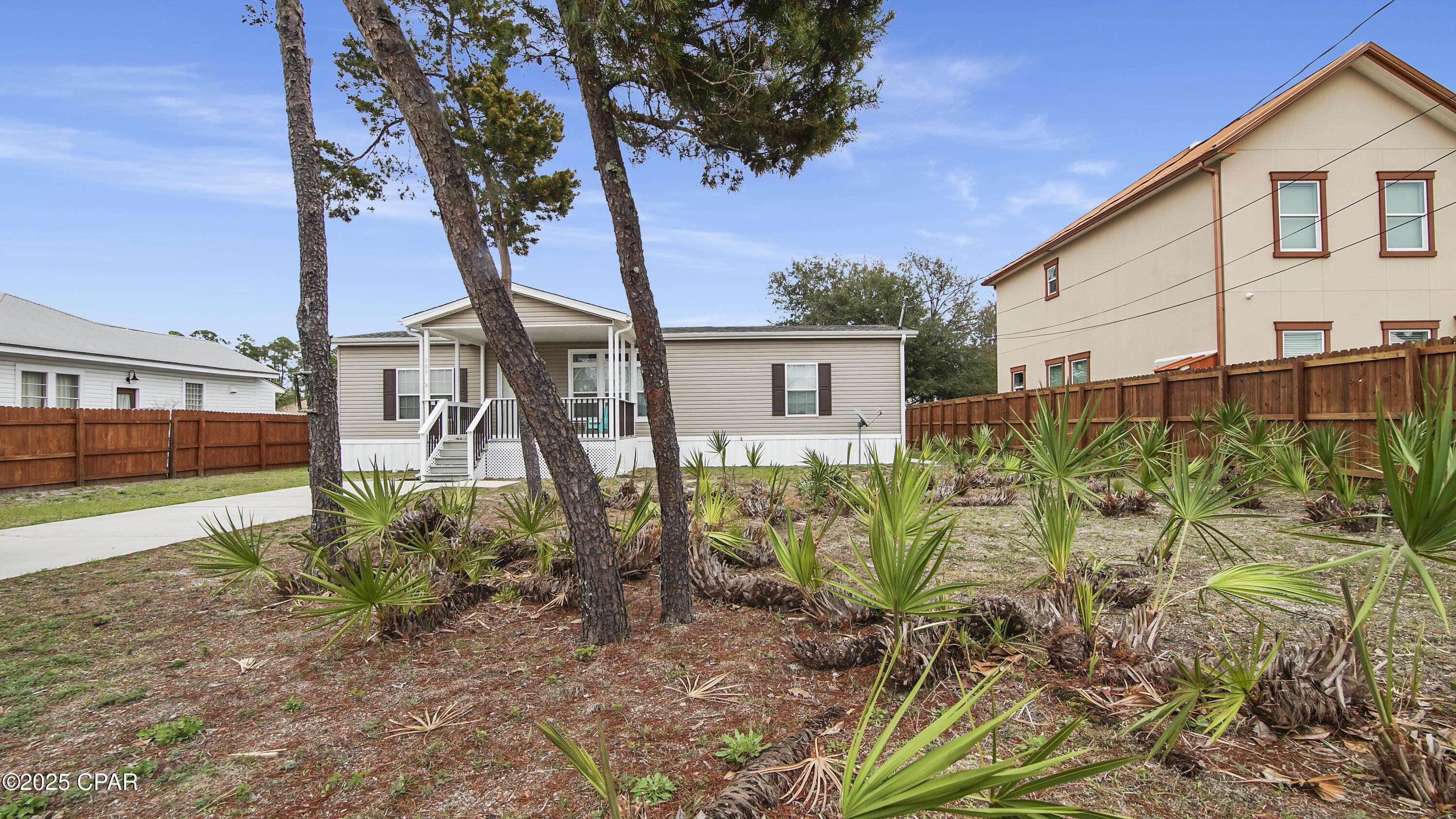 Panama City Beach, FL 32407,105 Evergreen ST
