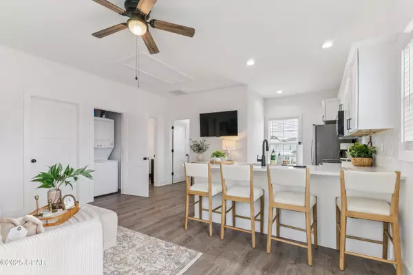 Panama City Beach, FL 32407,211 Cicero ST