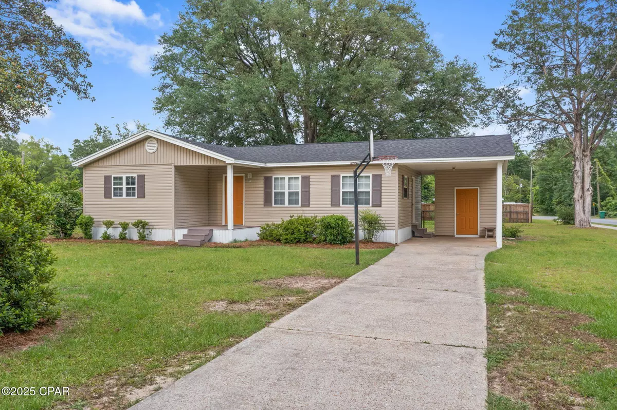 Chipley, FL 32428,871 2nd ST