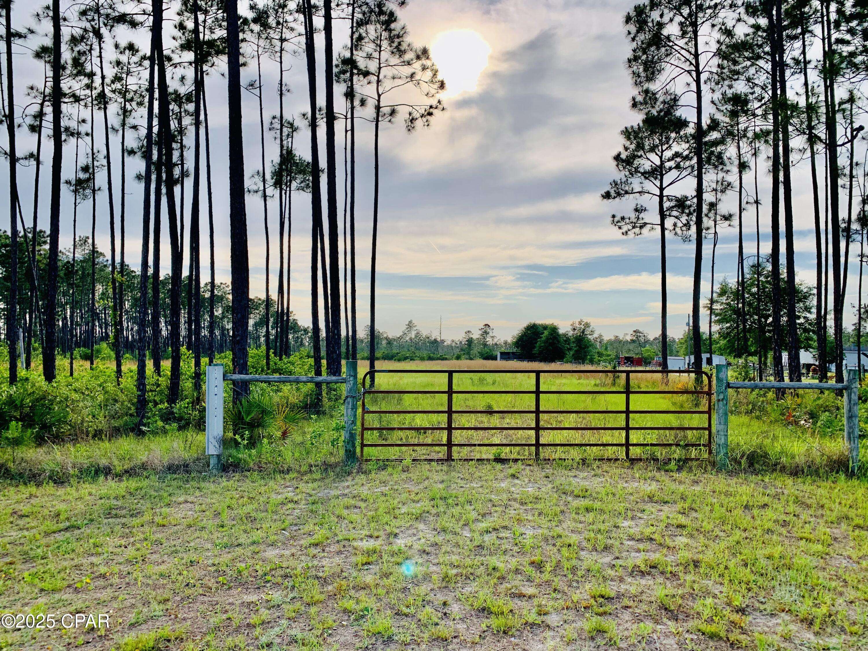 Fountain, FL 32438,16711 Roll O Home RD