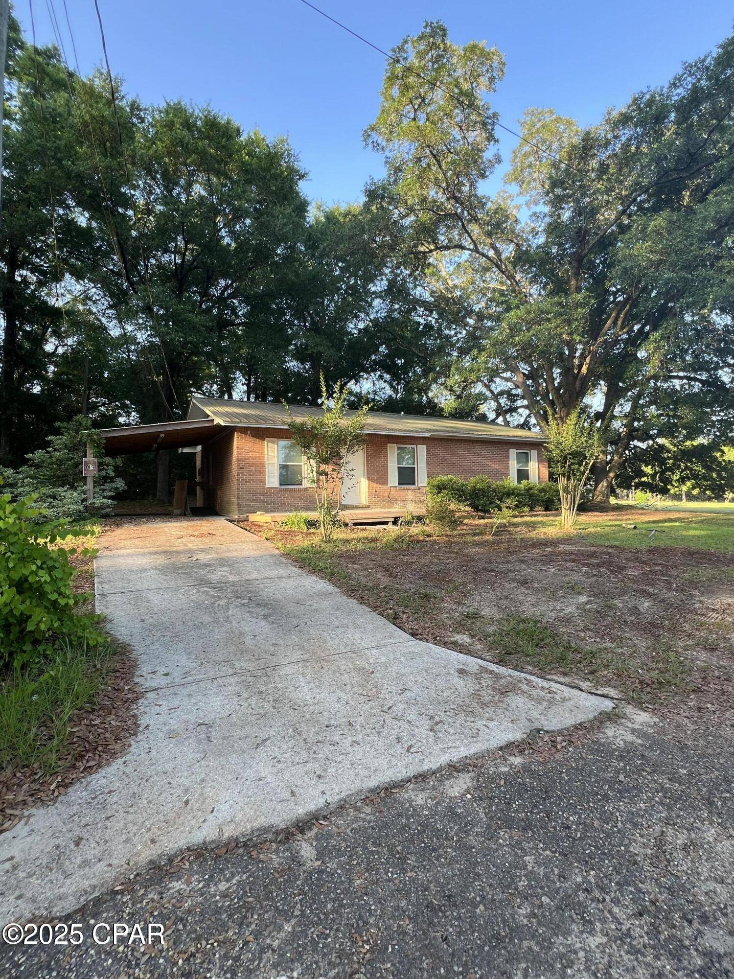 632 Hideaway DR, Chipley, FL 32428