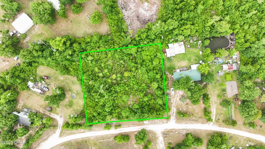 000 Oakridge LN, Youngstown, FL 32466