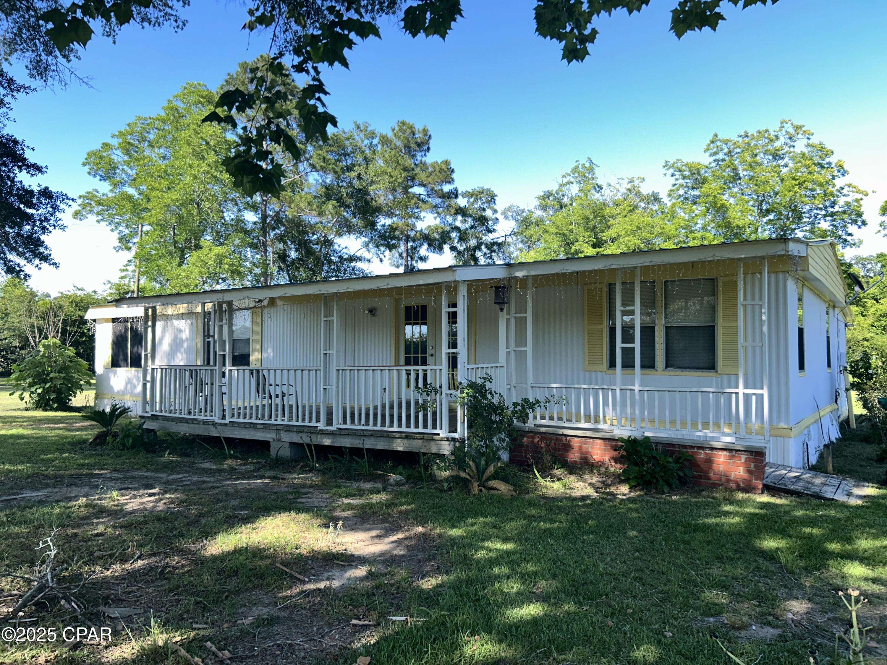 3646 Earlston RD, Graceville, FL 32440