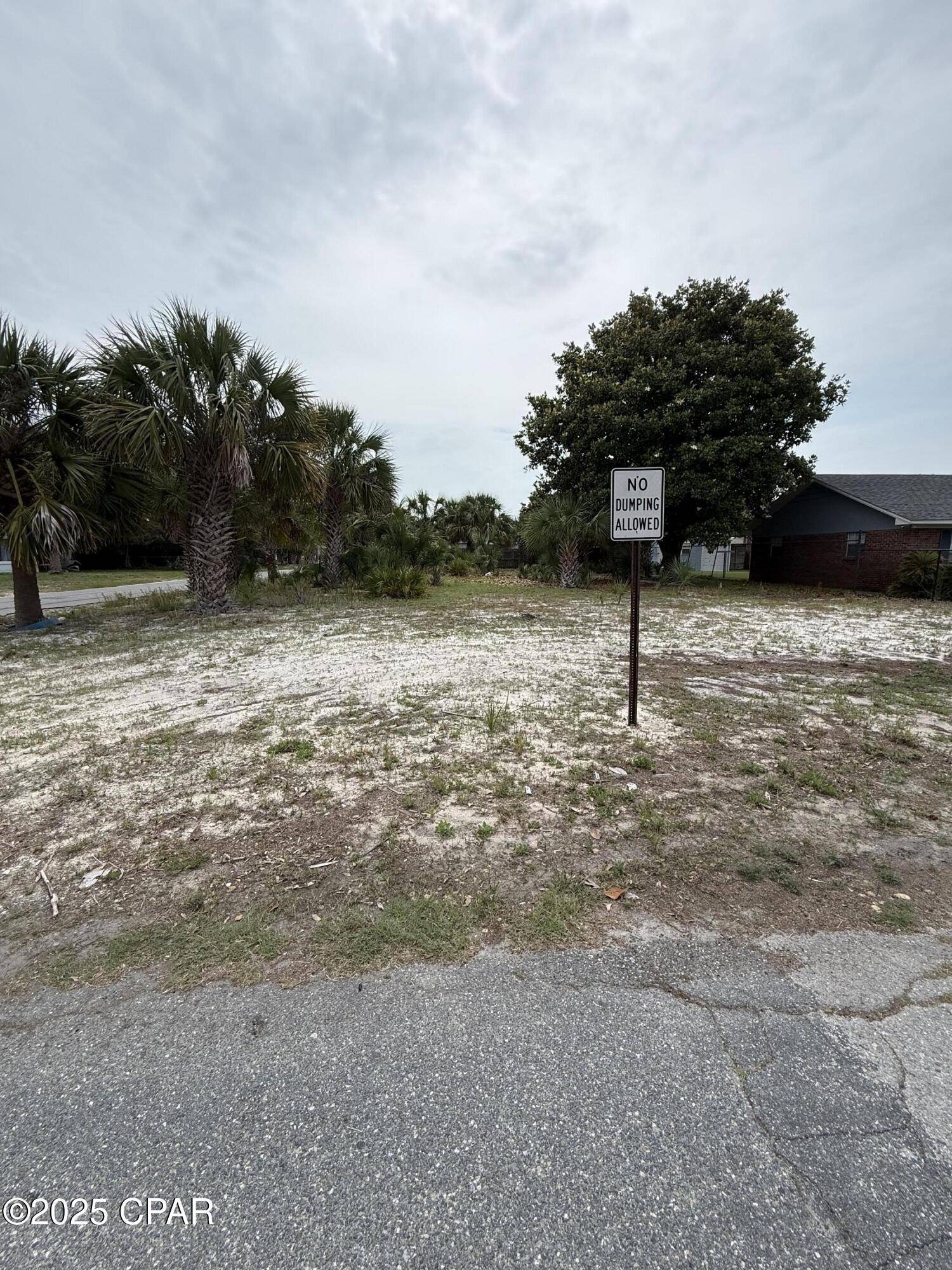 Panama City Beach, FL 32407,601 Azalea ST