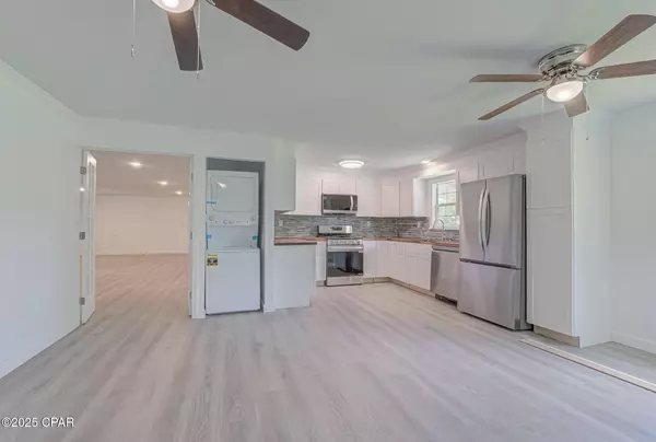 Altha, FL 32421,25966 George Maloy LN