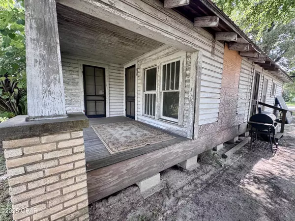 Graceville, FL 32440,5295 Brown Street ST