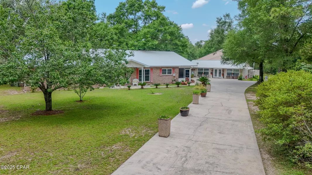 4936 Grassy Pond RD, Chipley, FL 32428
