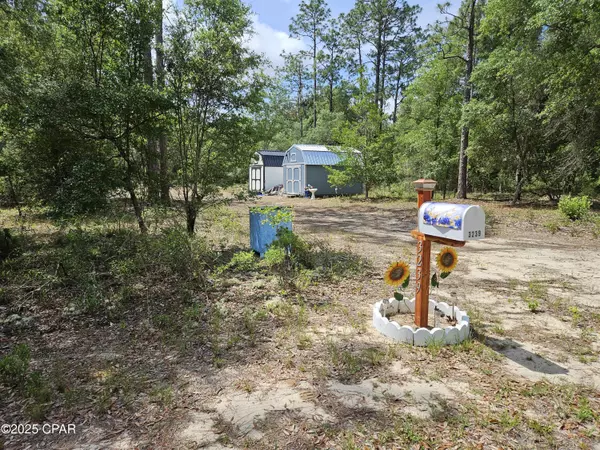 3239 Fox CT, Chipley, FL 32428