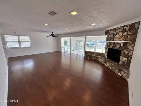 Panama City Beach, FL 32407,205 Sunset LN