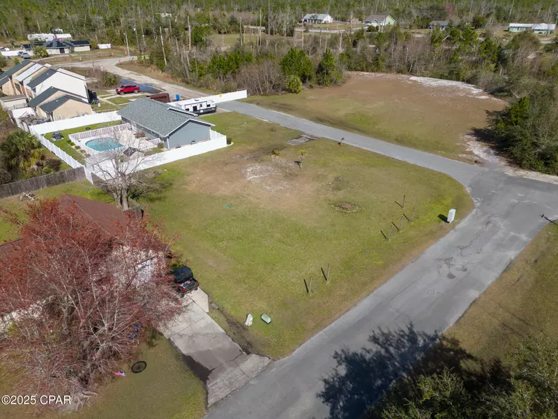 1744 Mallard DR, Panama City, FL 32404