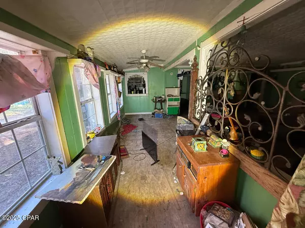 Graceville, FL 32440,1014 Payne ST