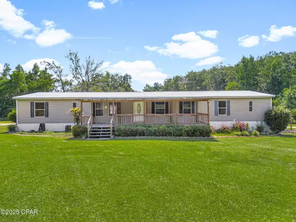 1550 Jarous RD, Cottondale, FL 32431