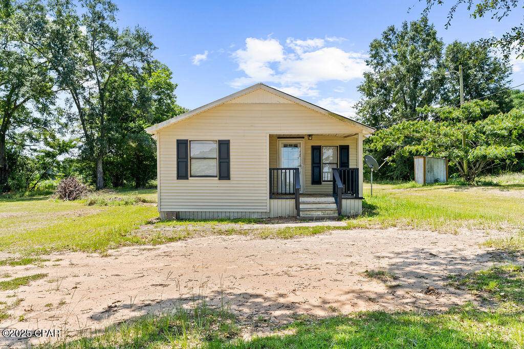 5786 Highway 77, Graceville, FL 32440