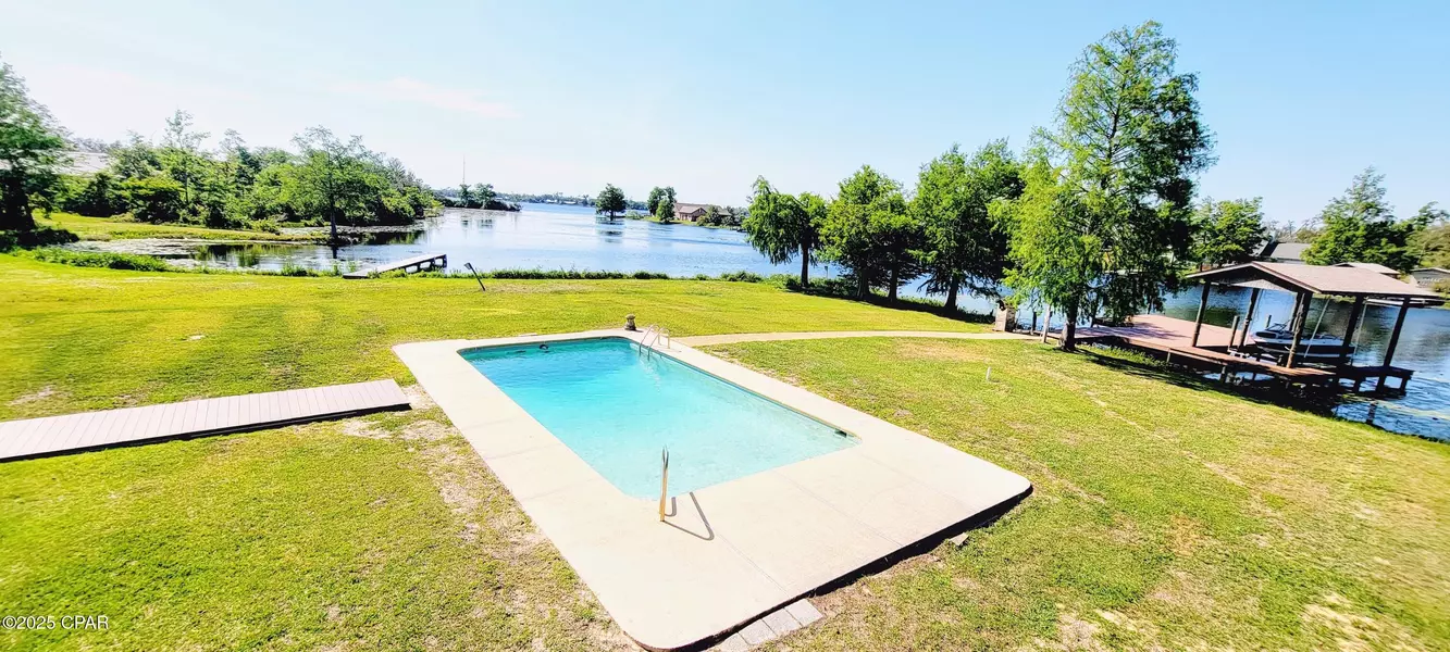 4311 De Len DR, Panama City, FL 32404