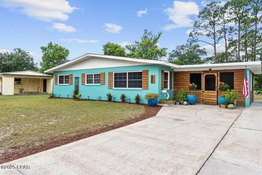 1802 Garrison AVE, Port St Joe, FL 32456