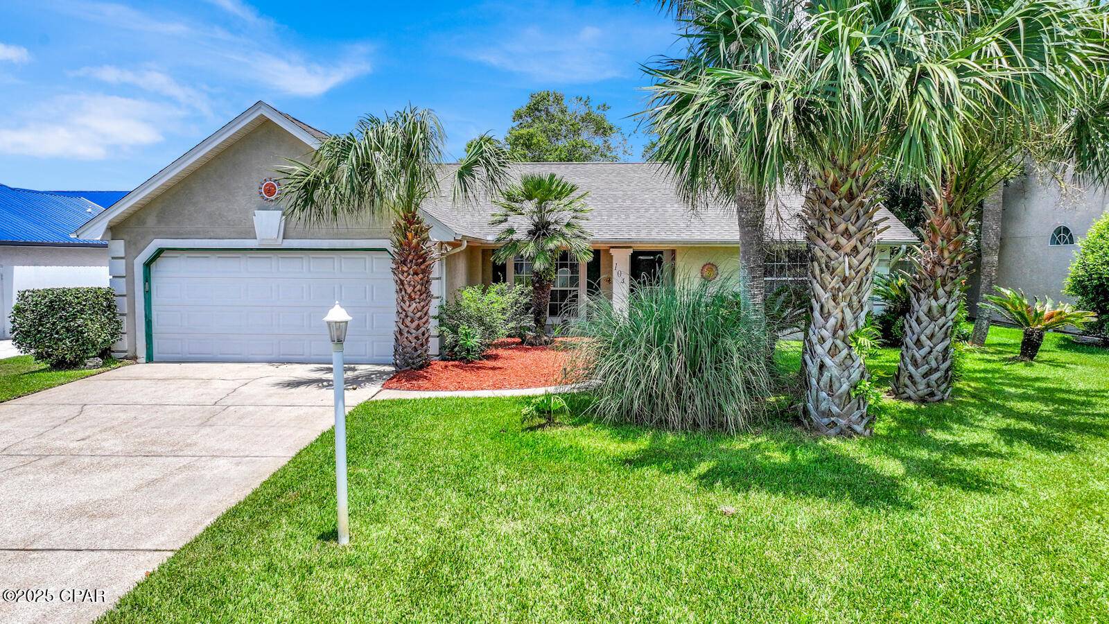 104 Sun LN, Panama City Beach, FL 32413