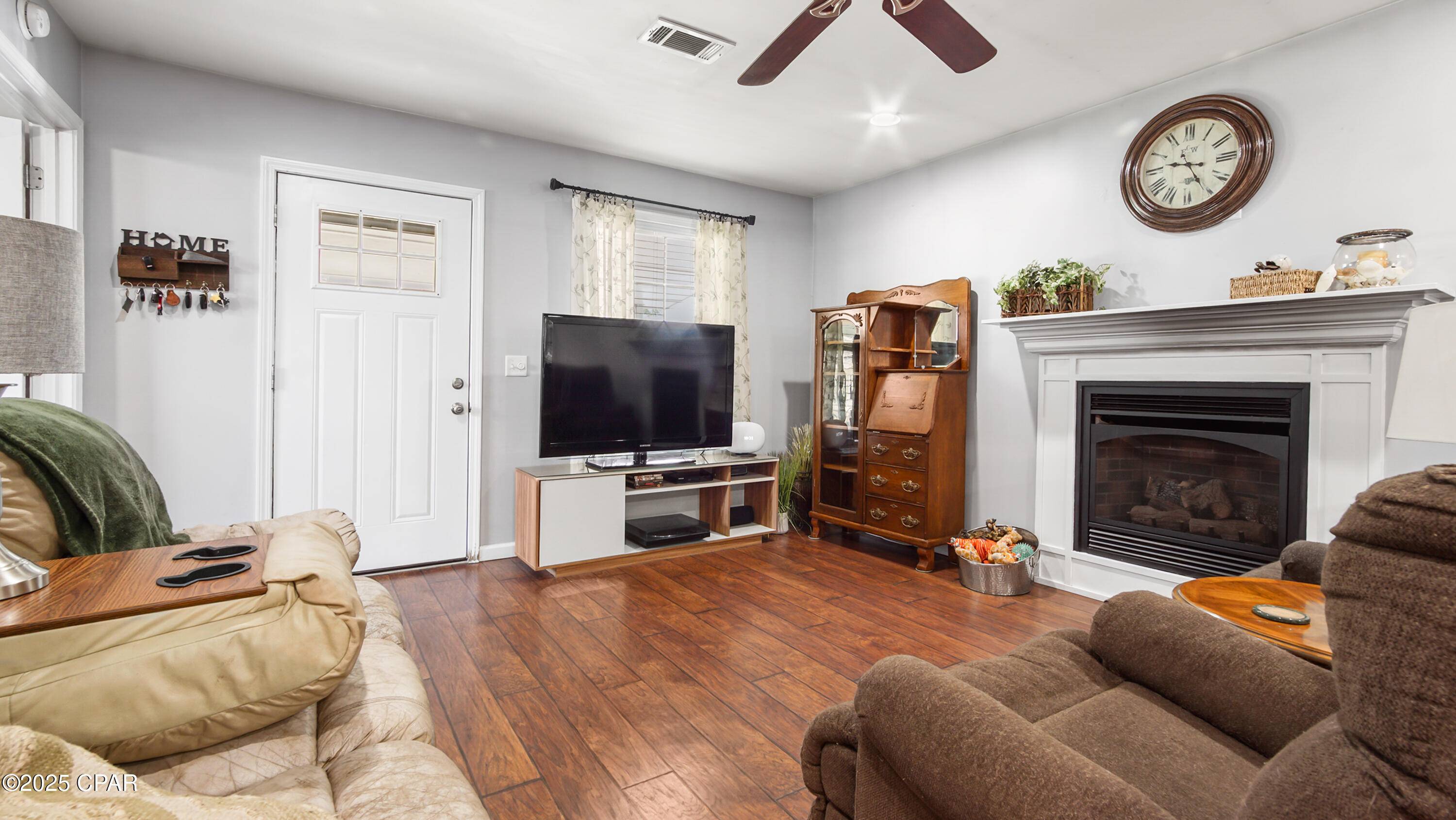 Panama City Beach, FL 32407,207 Dogwood ST