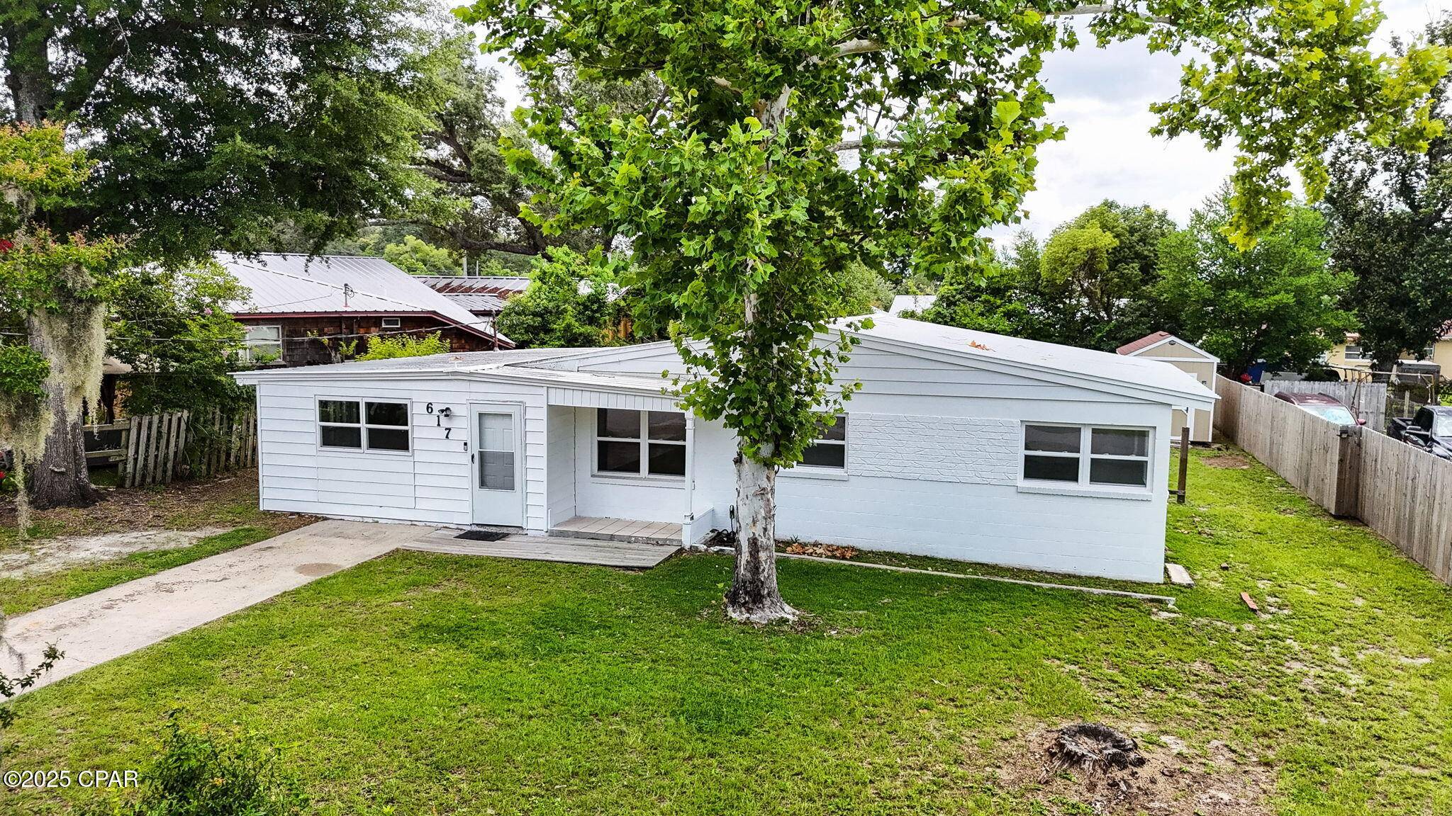Panama City, FL 32404,617 N 9th PLZ