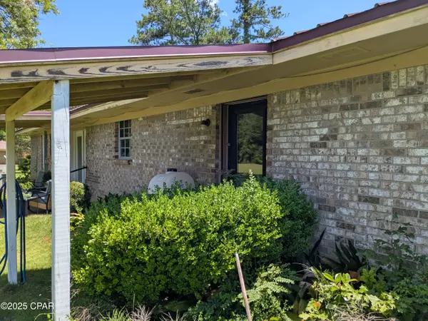 Marianna, FL 32446,4962 Dogwood DR