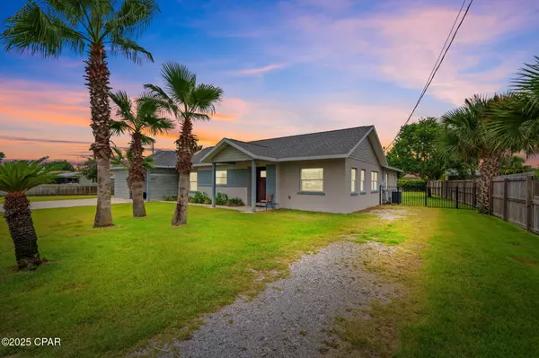 805 E 2nd PL, Panama City, FL 32401