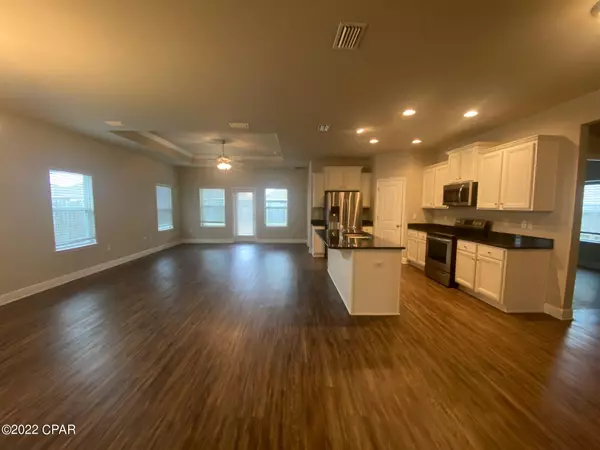 Panama City, FL 32404,131 N Shoreview DR
