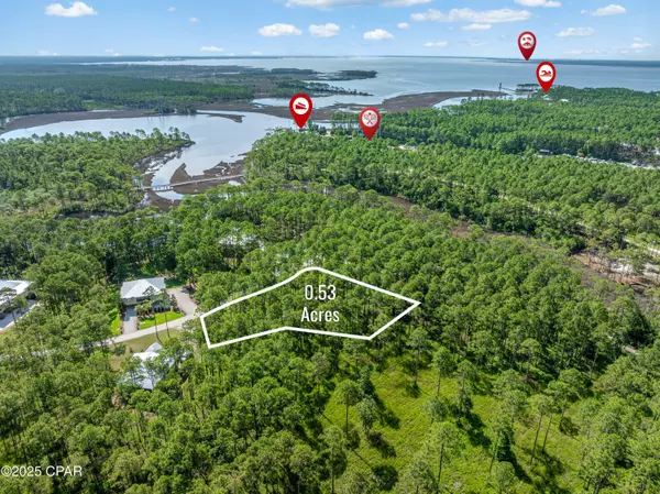 8405 Deepwater Creek LN, Panama City Beach, FL 32413