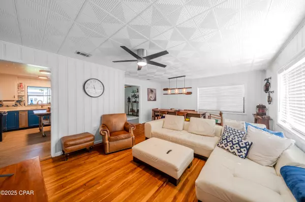 Port St Joe, FL 32456,1402 Palm BLVD