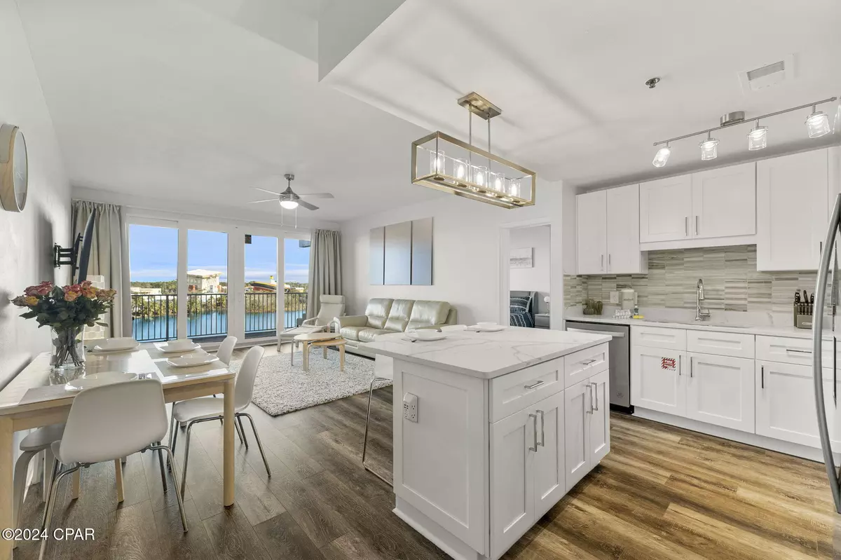 Panama City, FL 32408,9860 S Thomas DR #309