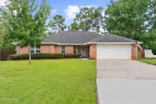 427 Deep Forest LN, Panama City, FL 32408
