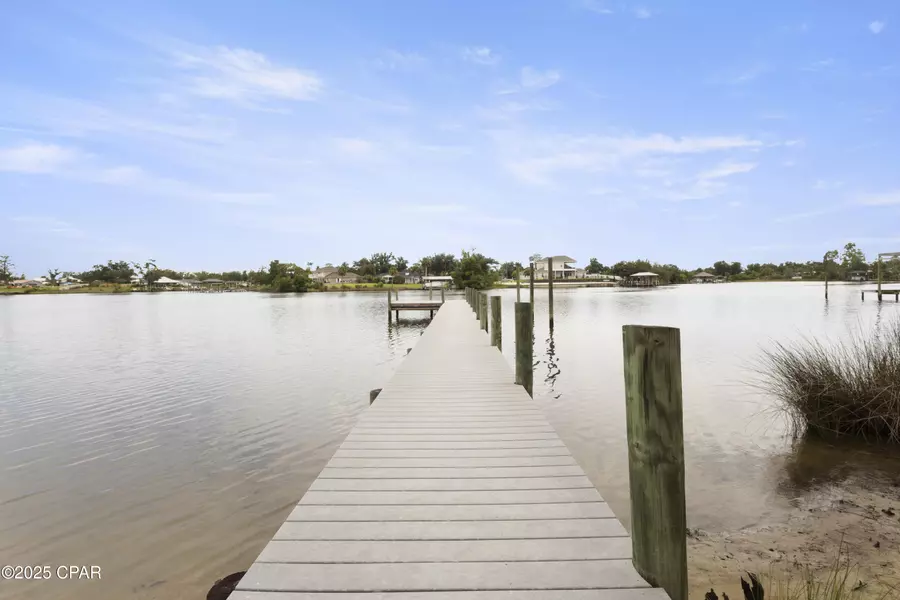 707 E 5th ST, Lynn Haven, FL 32444