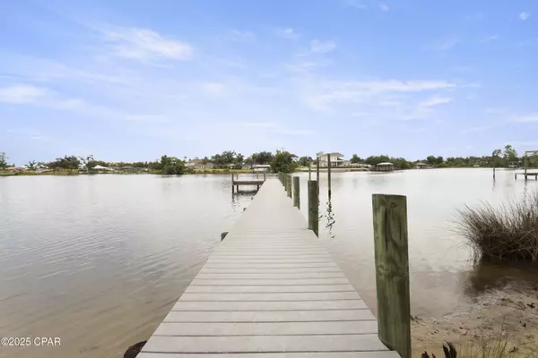 707 E 5th ST, Lynn Haven, FL 32444
