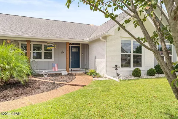 107 Loyola LN, Panama City, FL 32405