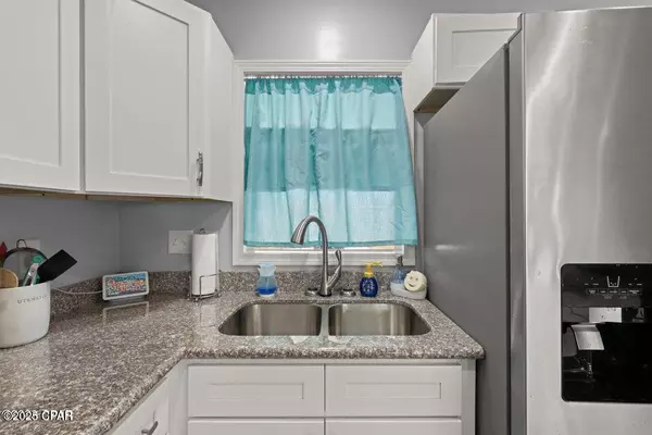 Panama City, FL 32401,903 Huntington DR