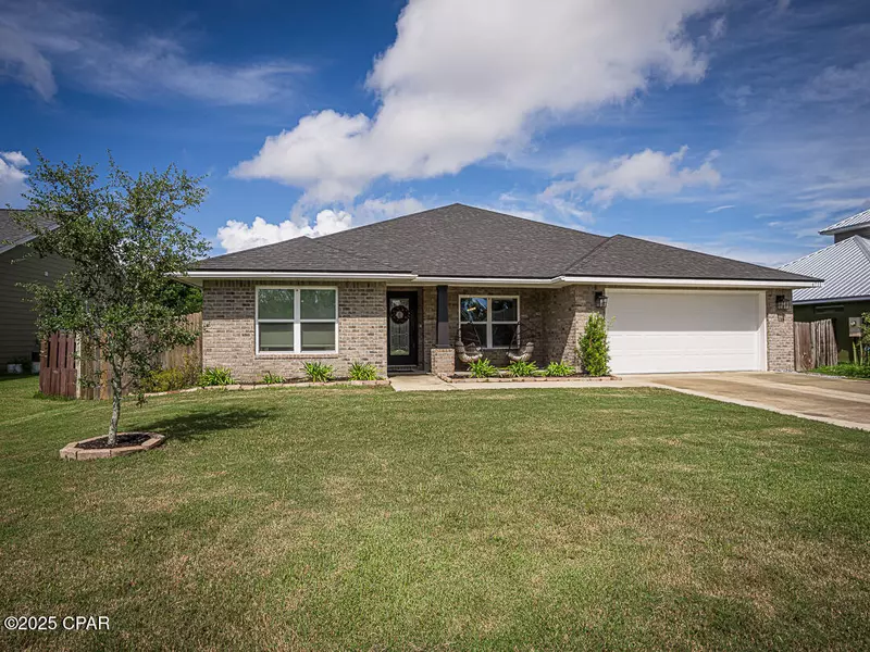 4711 Shannon LN, Panama City, FL 32404
