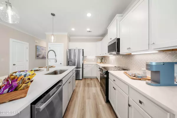 Panama City Beach, FL 32407,304 Cyan LN #86