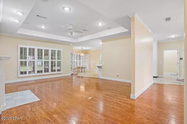 Chipley, FL 32428,1421 Gainer RD