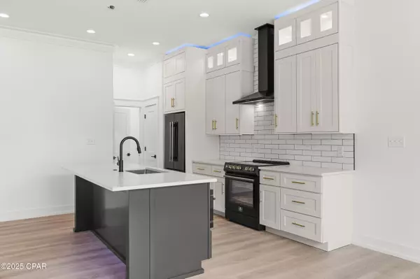 Panama City Beach, FL 32413,471 Paradise BLVD