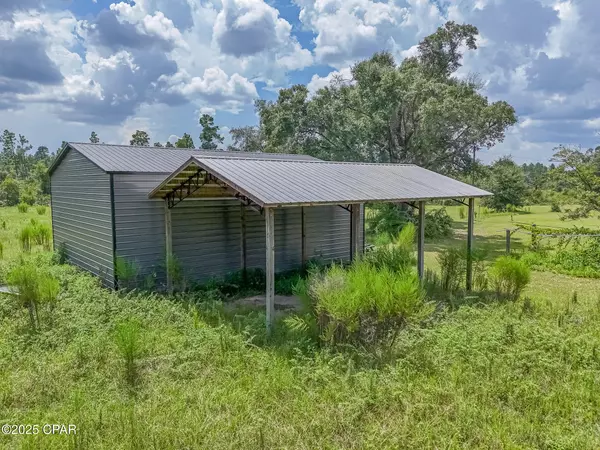 Fountain, FL 32438,19618 Highway 231