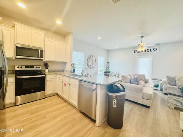 Panama City Beach, FL 32407,7478 Shadow Lake DR