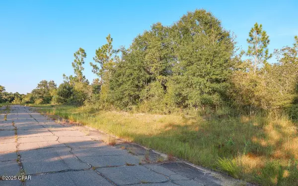 21 Bestland DR, Chipley, FL 32428