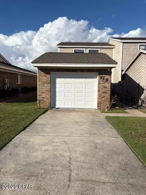 Panama City, FL 32405,113 Marin DR