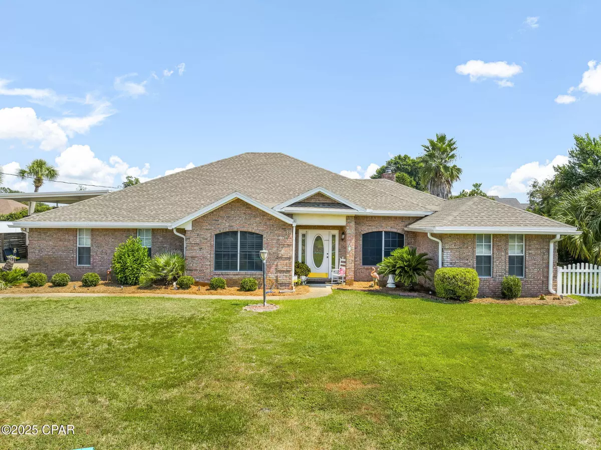 Panama City, FL 32405,2902 Kingswood DR