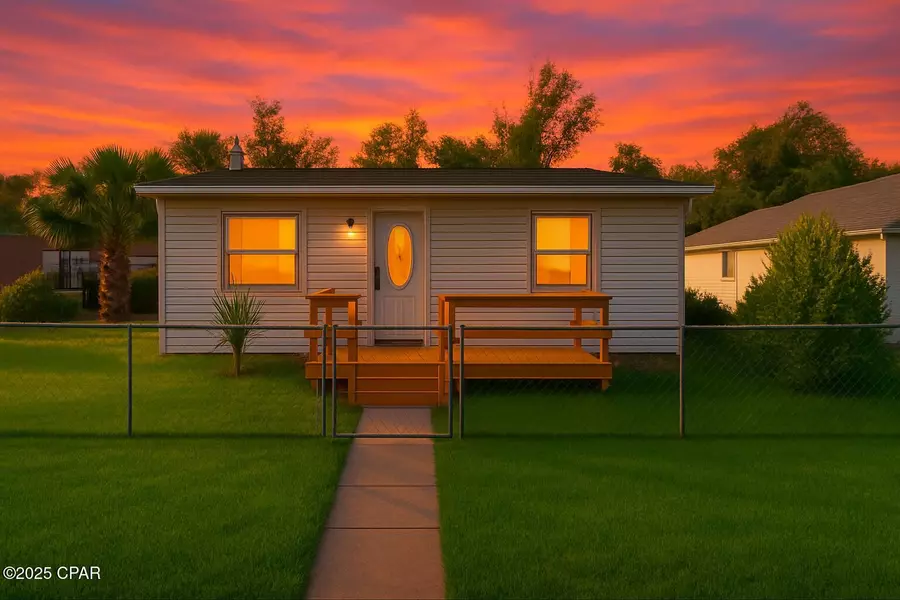 4129 Gaines ST, Panama City, FL 32404