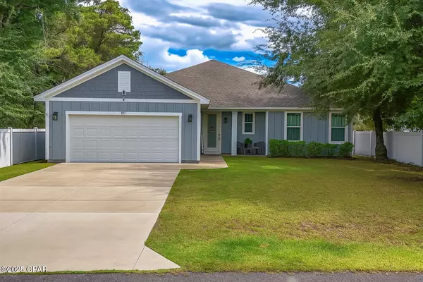 99 Dogwood ST, Panama City Beach, FL 32407