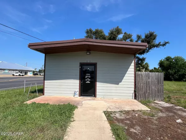 Panama City, FL 32401,3213 W Highway 98