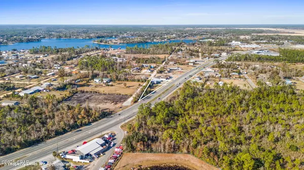 Southport, FL 32409,6709 Highway 77