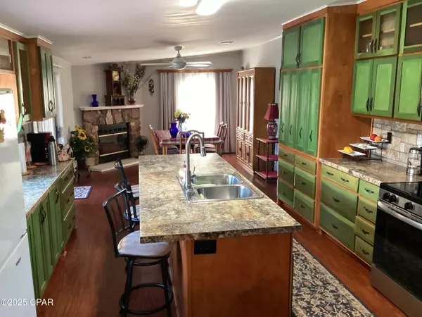 Youngstown, FL 32466,6910 Roadrunner RD