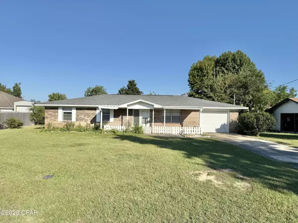 1105 Georgia AVE, Lynn Haven, FL 32444