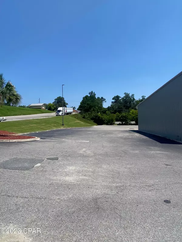 Marianna, FL 32446,4462 Lafayette ST